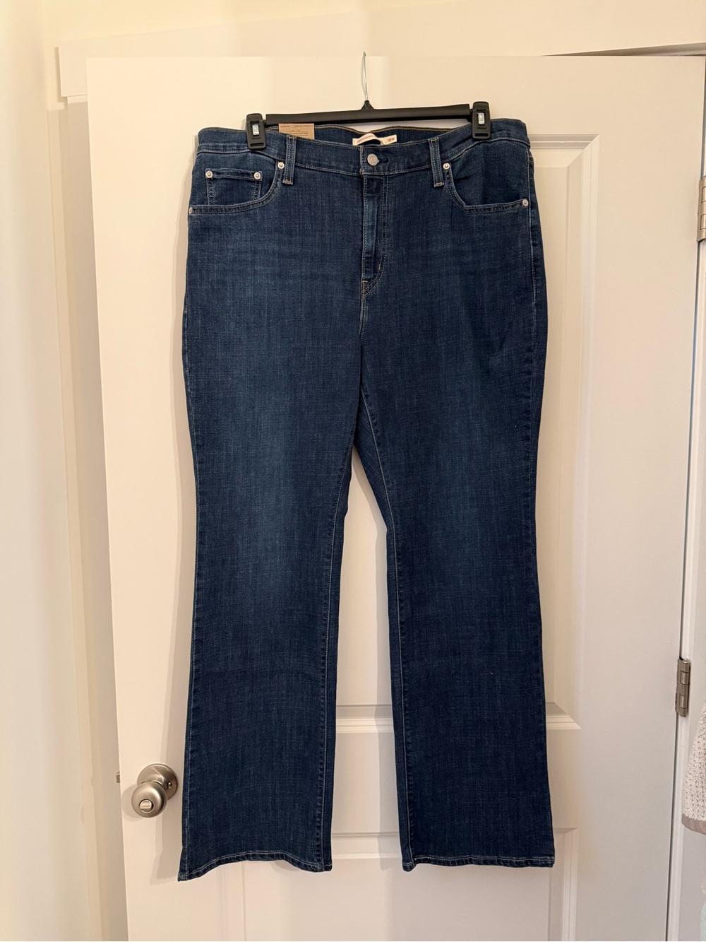 NWT women’s 725 Levi’s Bootcut Jeans, size 18W